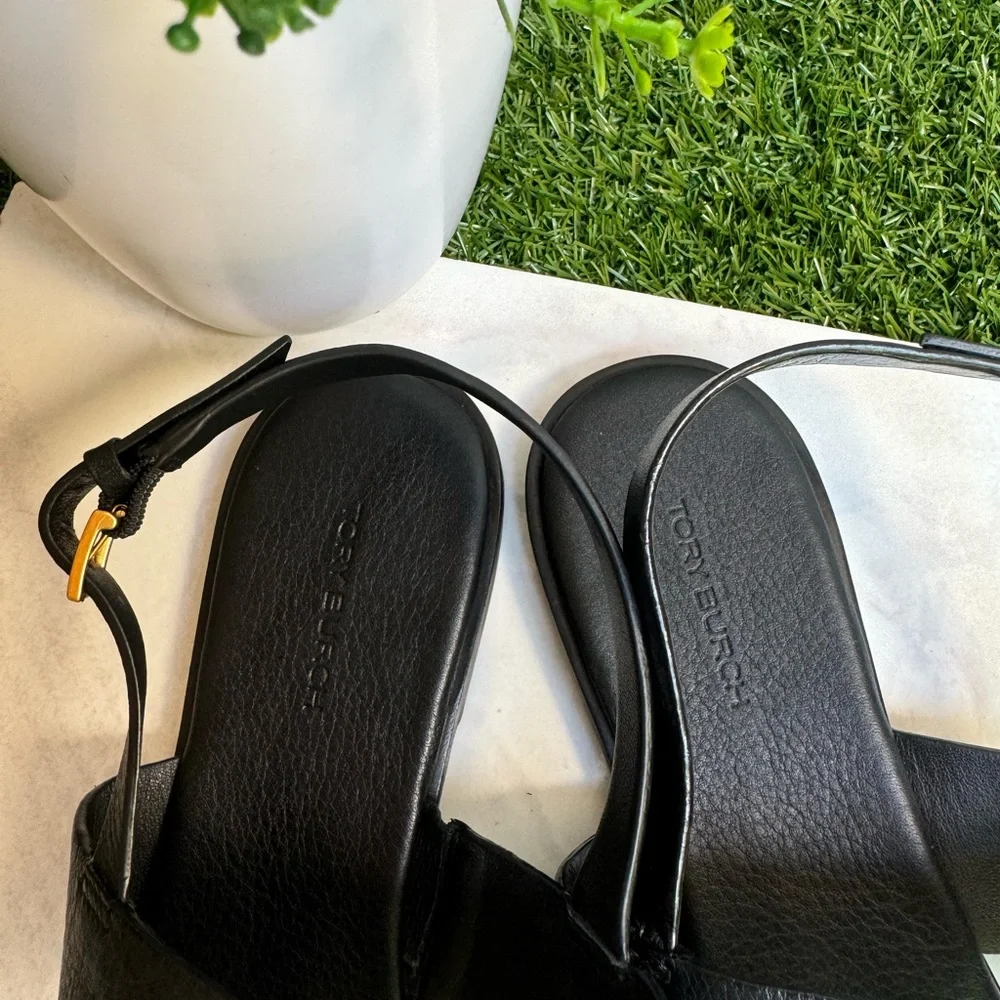 TORY BURCH BENTON 2 FLAT THONG
SANDAL black Calf Leather Sz 9.5 women Gold Logo - Picture 4 of 9